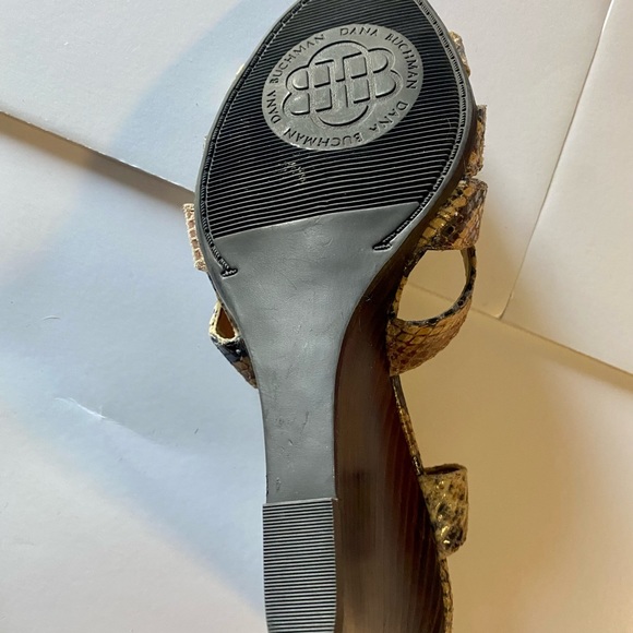 Dana Buchman wedges - Picture 6 of 6